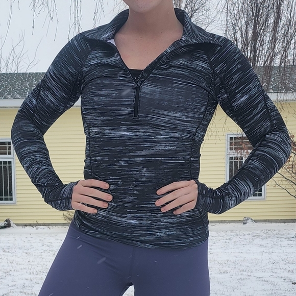Longsleeve Workout Top - Picture 5 of 6